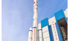 神舟二十一号船箭组合体转运至发射区，近日择机实施发射