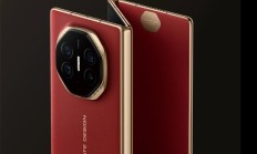 甲亢哥还在用华为手机：真爱无疑了