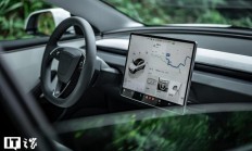 特斯拉 FSD v14.1.4 推送：解决刹车突兀问题