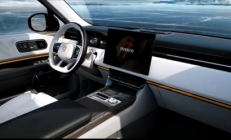 极氪9X内饰揭晓：天地门、后排屏、零重力座椅全都有