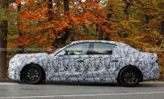 奔驰 E 级纯电版曝光:回归传统设计,续航有望破 800 公里