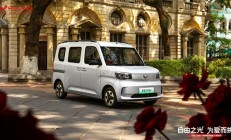 国产首款K-Car！五菱之光EV新增“进取型”车型：续航增至305公里