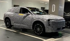 AUDI首款纯电SUV-E8谍照曝光！终于不是“换壳”车了