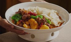 西贝公布罗永浩菜单引发质疑 罗永浩:太傻了 !